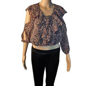 Forever 21 Shirt Cold Shoulder Floral Cropped Womens Size Medium